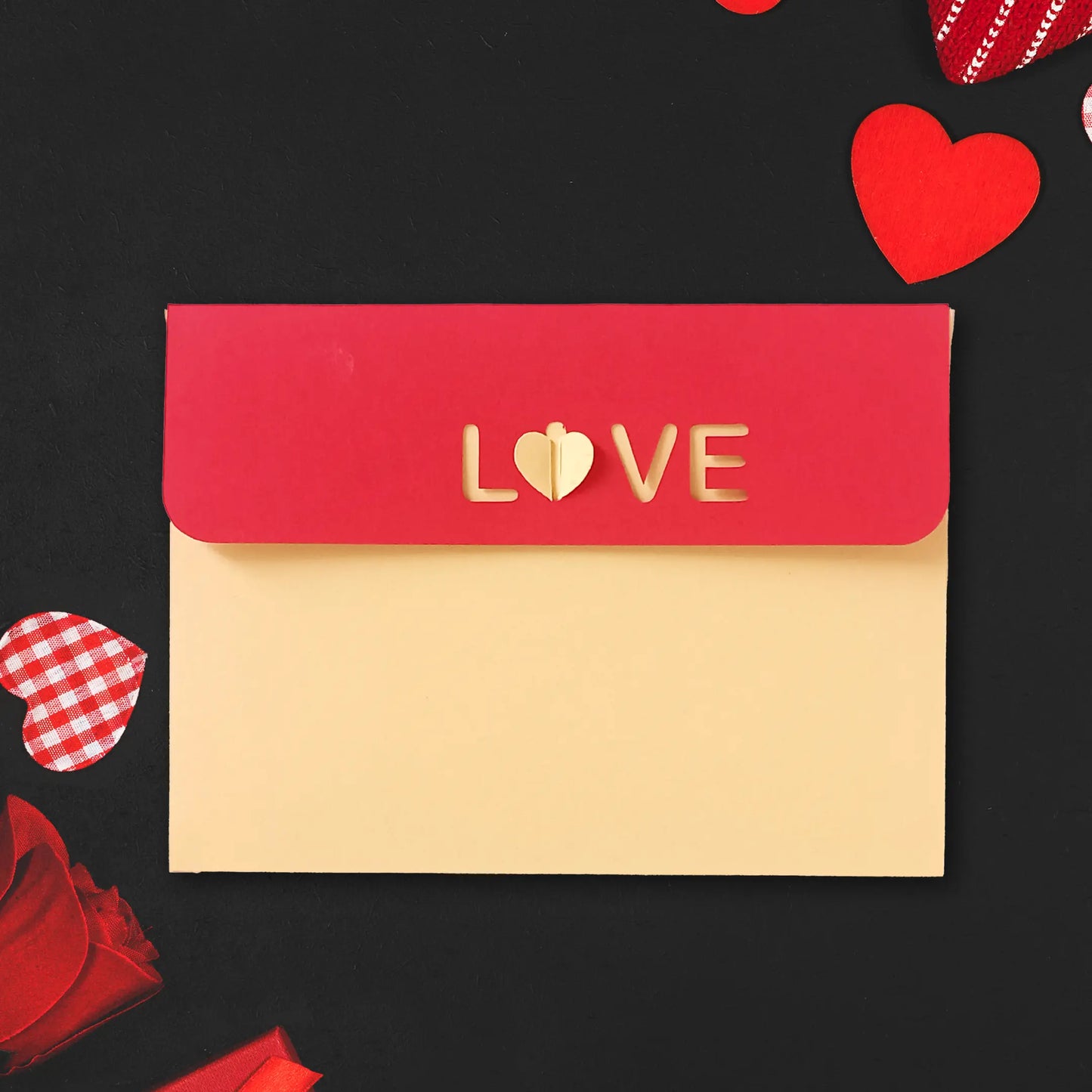 Heartlove-Lock Envelope template